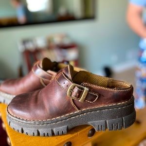 Adorable brown leather clogs